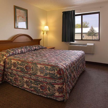 Super 8 By Wyndham Pulaski Oda fotoğraf